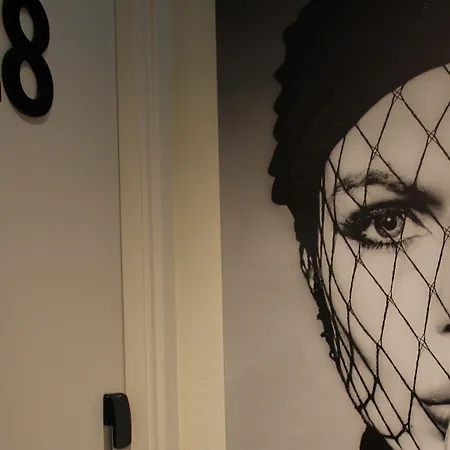 Hogerhuys - Adults Only 4*