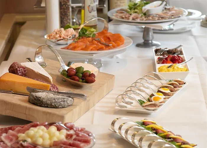 Hogerhuys - Adults Only