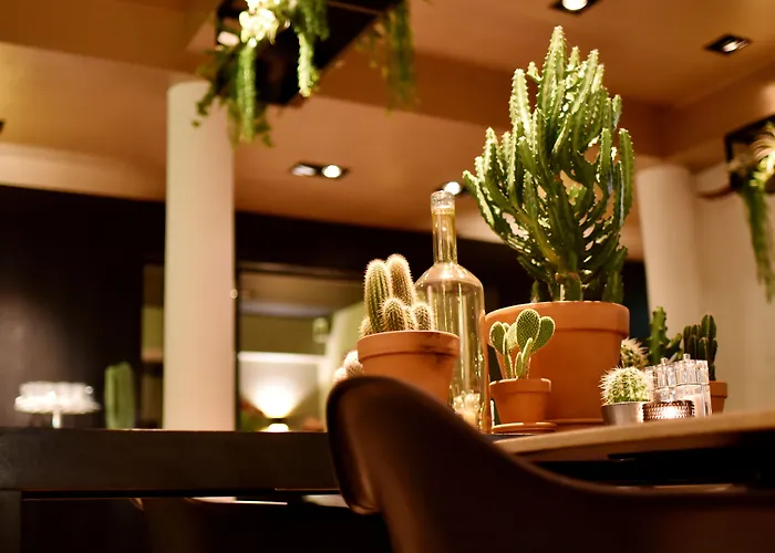 Hogerhuys - Adults Only 4*