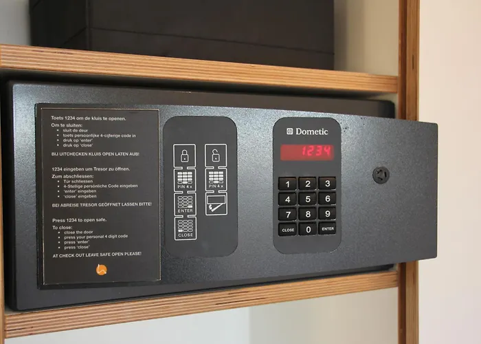 Hogerhuys - Adults Only 4*