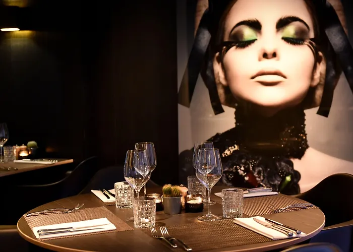 Hogerhuys - Adults Only